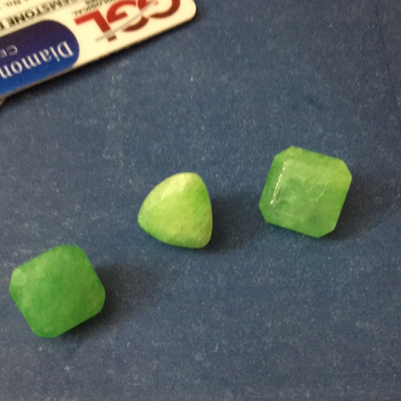 Emerald - Picture 4 of 5